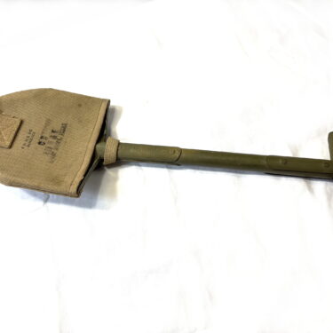 ww2 t handle shovel & cover 1942 dated 1 only ony124 (8)