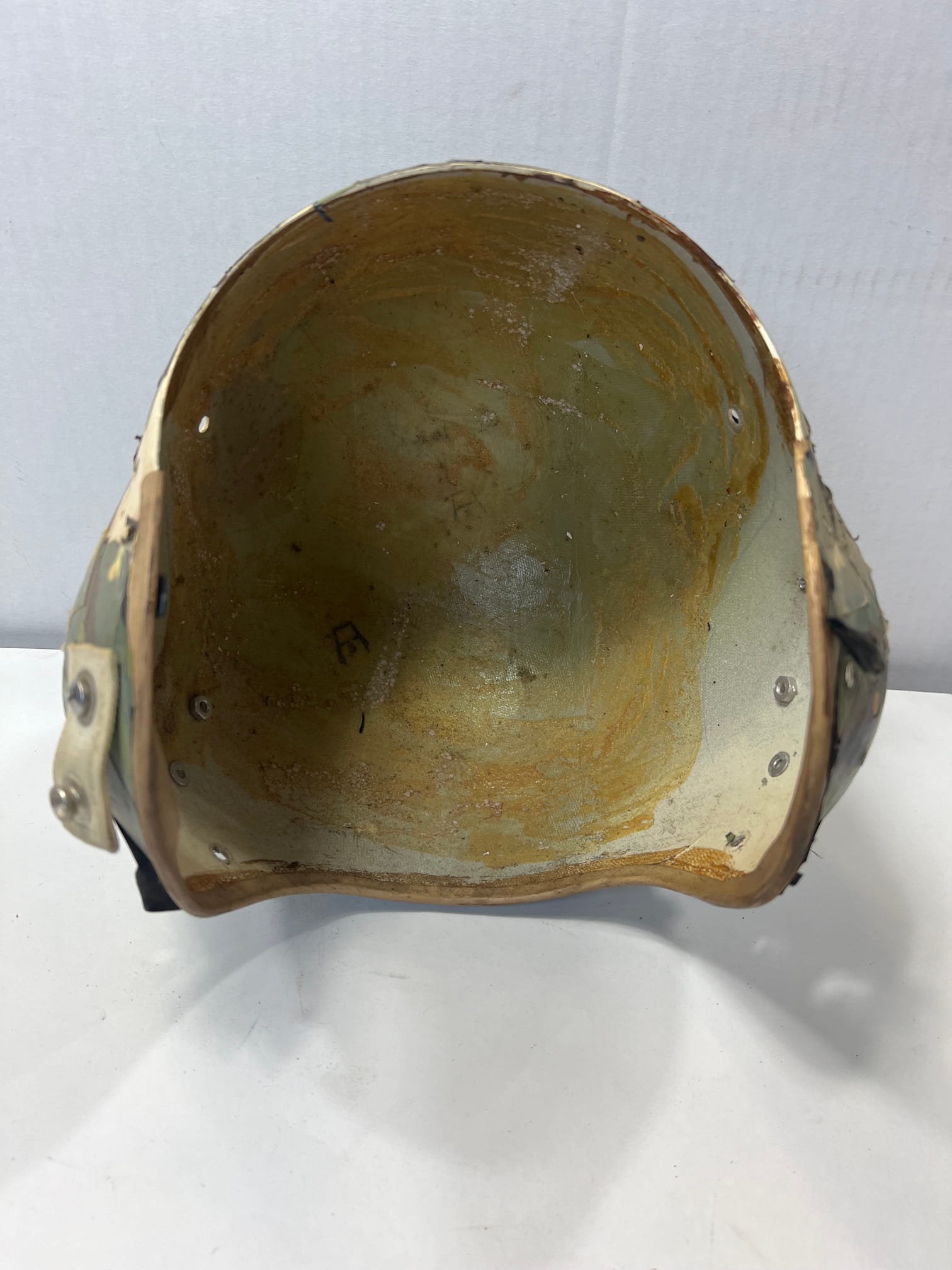 hgu 22P flight helmet shell b 52 camo used demil 4132 ava4132 (5)