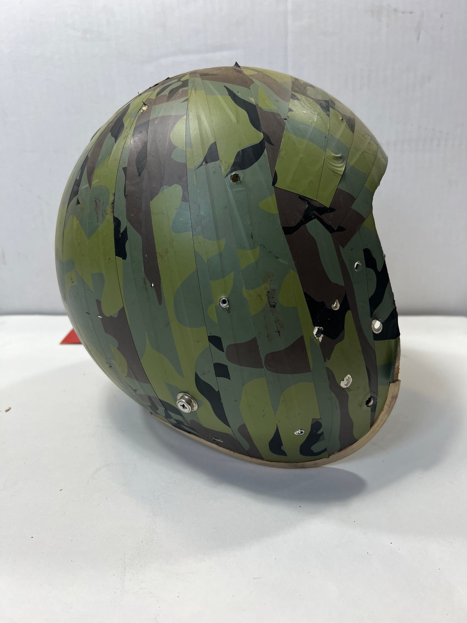 hgu 22p flight helmet shell b 52 camo used demil 4133 ava4133 (4)