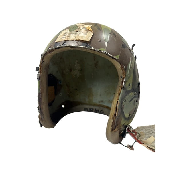 hgu 22p flight helmet shell b 52 camo used demil 4136 ava4136 (1)