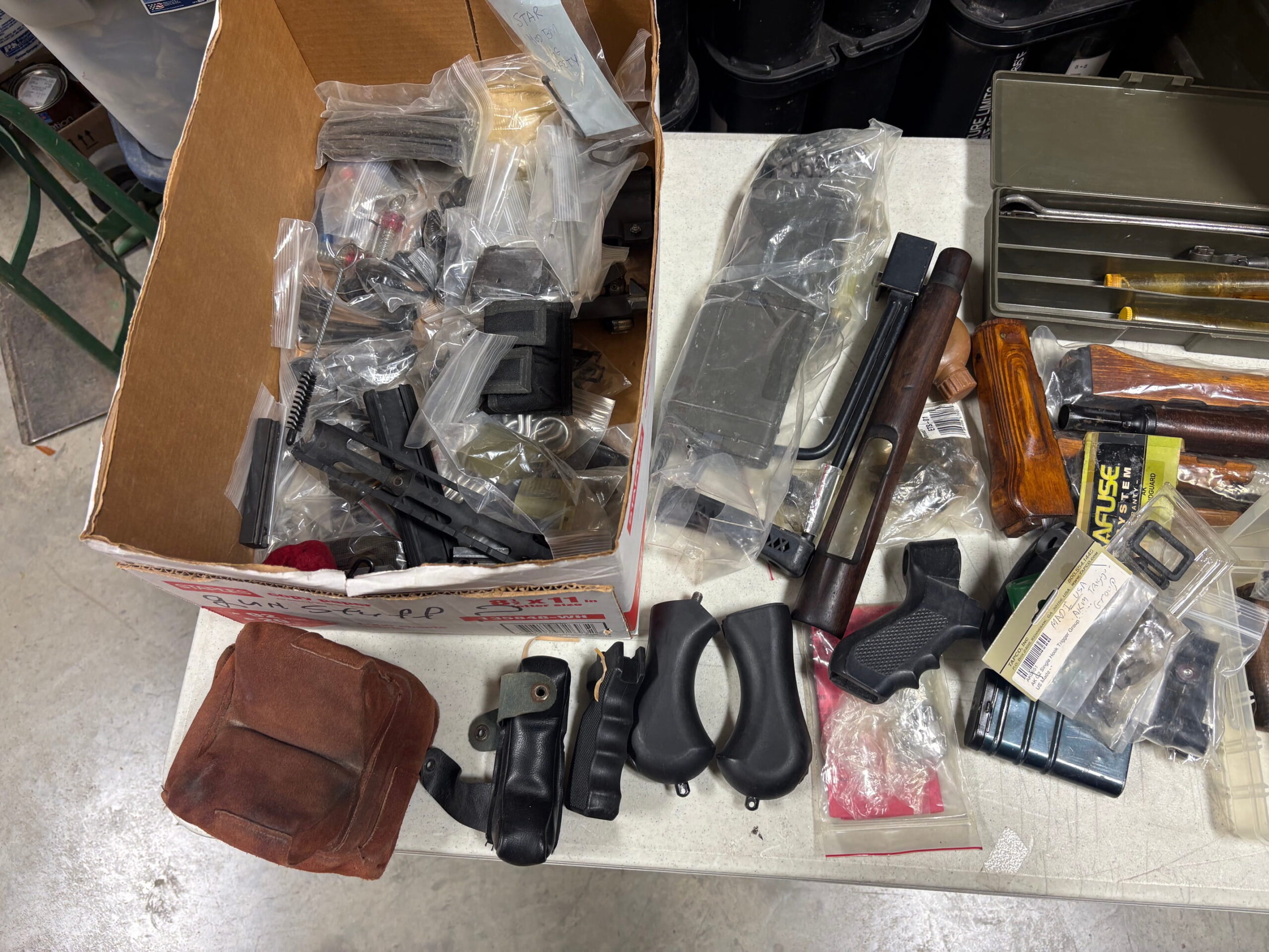 gun parts miscellaneous pieces msc4114 (5)